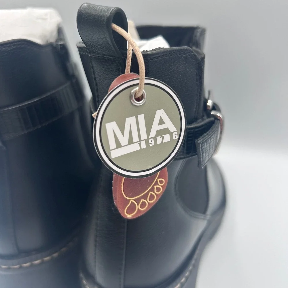 MIA 1976 Womens Black Lug Sole Ankle Boots Buckle Strap Side Zip Size 8 NEW